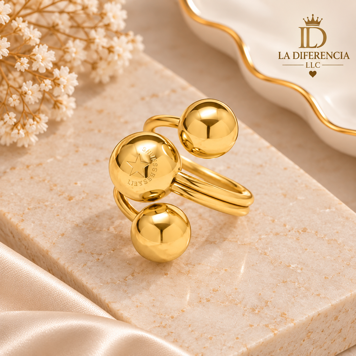 Anillo Tres Bolas Dorado – Acero Inoxidable