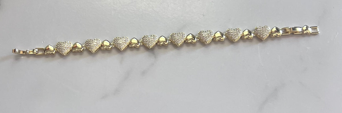 Pulsera de Corazones con Piedras – Oro Laminado XP 14K