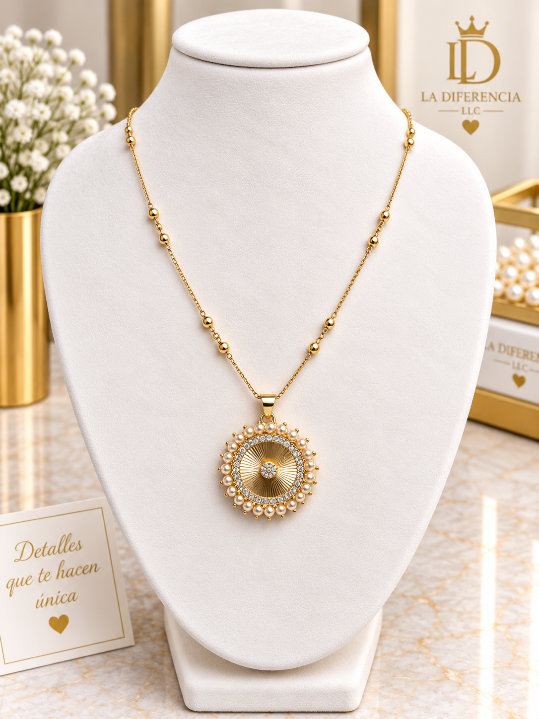 Cadena con Dije Redondo de Perlas – Oro Laminado XP 14K | 18” + 2”