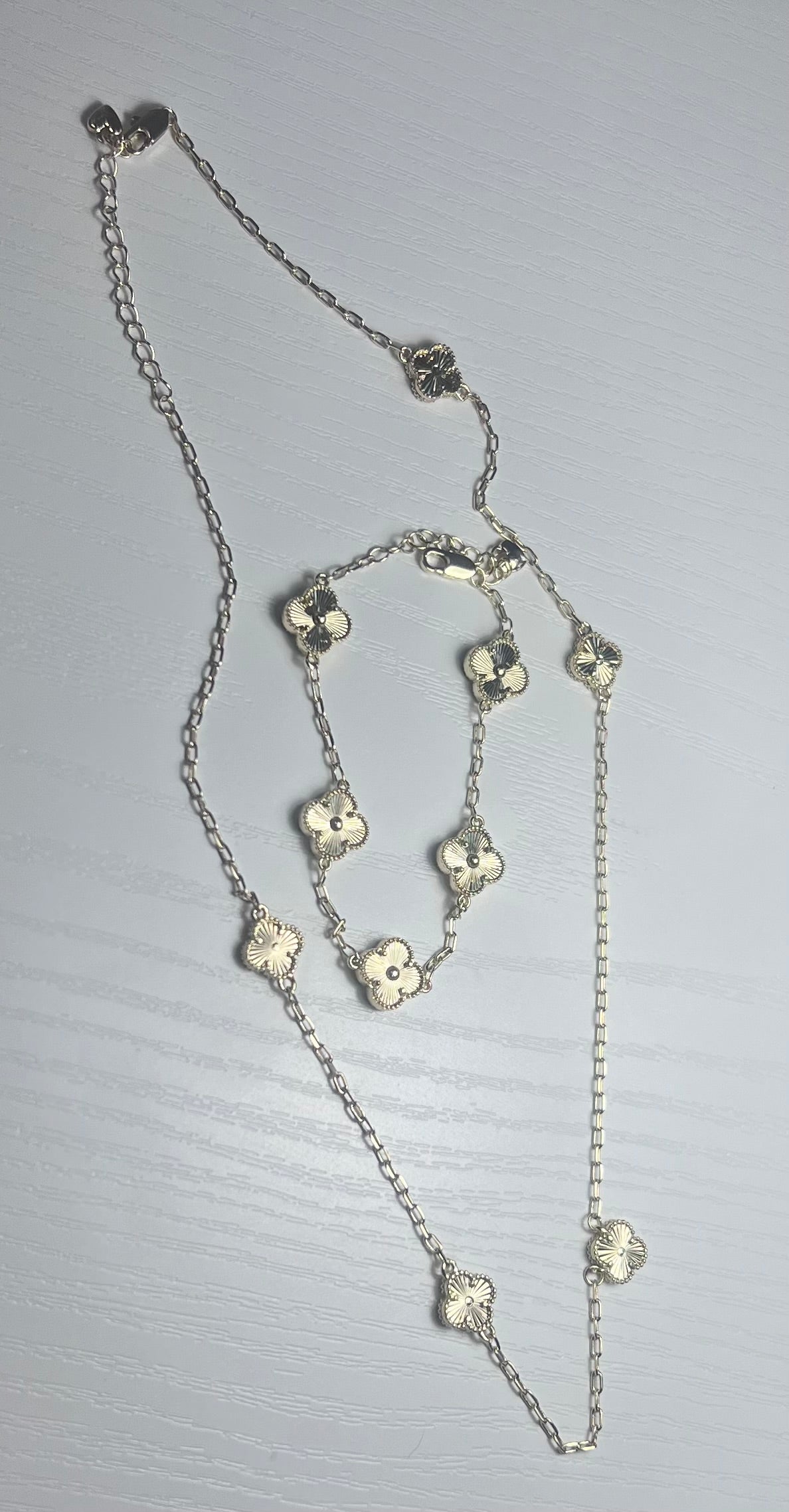 Conjunto de Collar y Pulsera Flores | Oro Laminado XP 14K