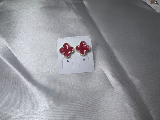 Aretes Flor Trébol Fucsia Oro Laminado XP 14K | Elegancia Atemporal