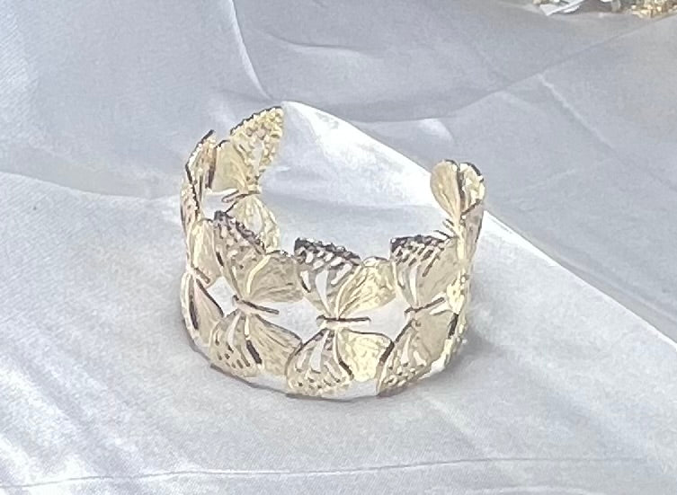 🦋 Brazalete Mariposas – Oro Laminado XP 14K