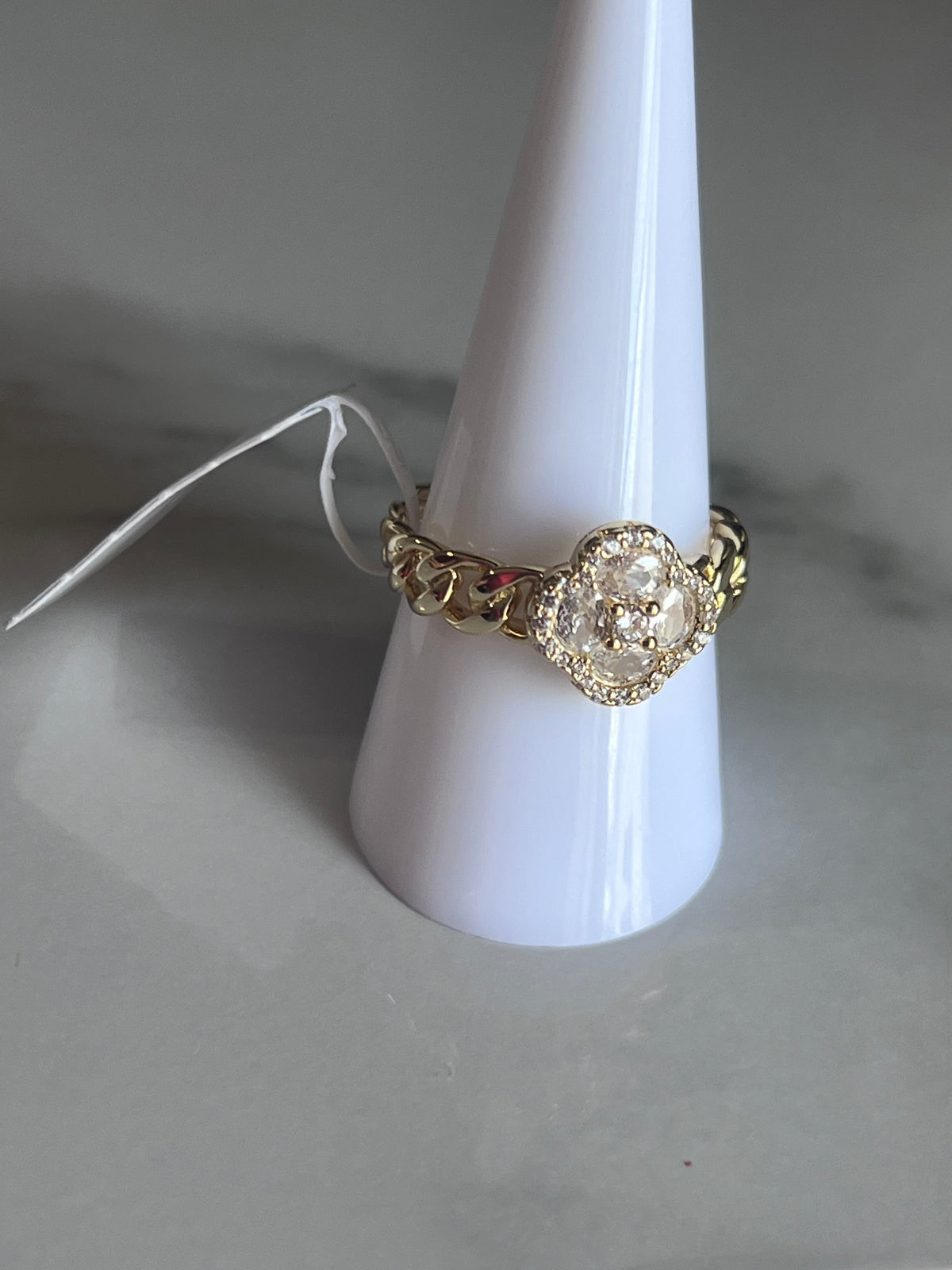 Anillo Dorado con Piedras rojo  – Oro Laminado XP 14K