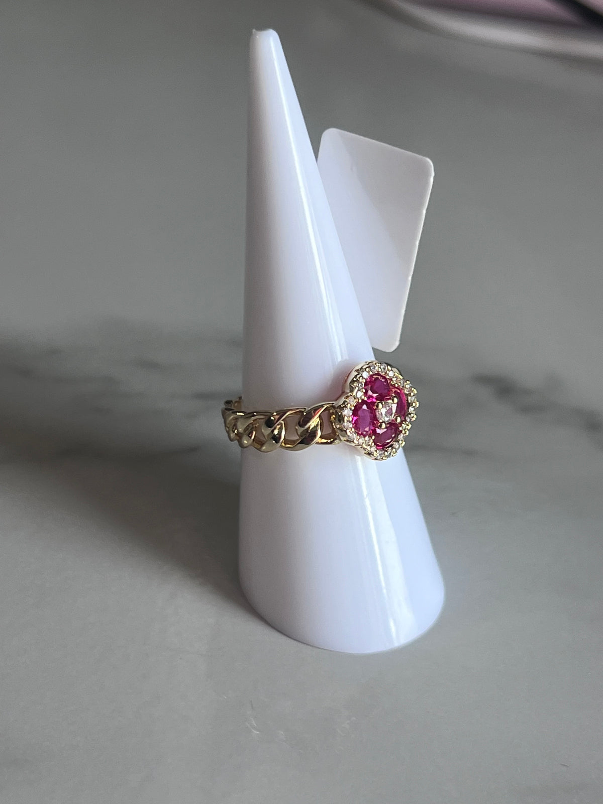 Anillo Dorado con Piedras rojo  – Oro Laminado XP 14K